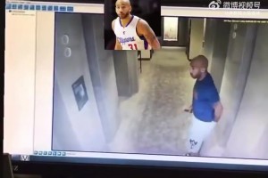 啊这！酒店摄像头拍到前NBA球员邓台·琼斯用手掏屁股，还闻了闻，随后抹墙上